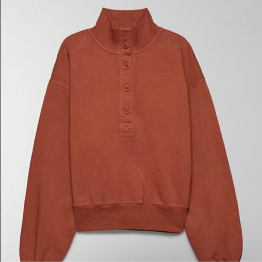 SOLD Aritzia wilfred fleece polo sweater